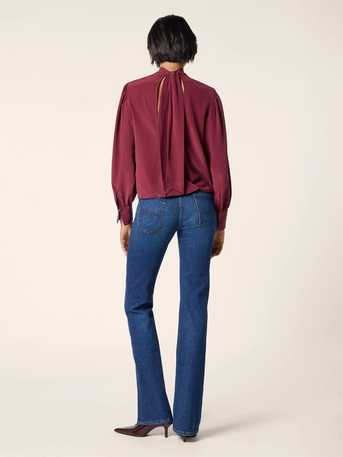 CARA Jeans