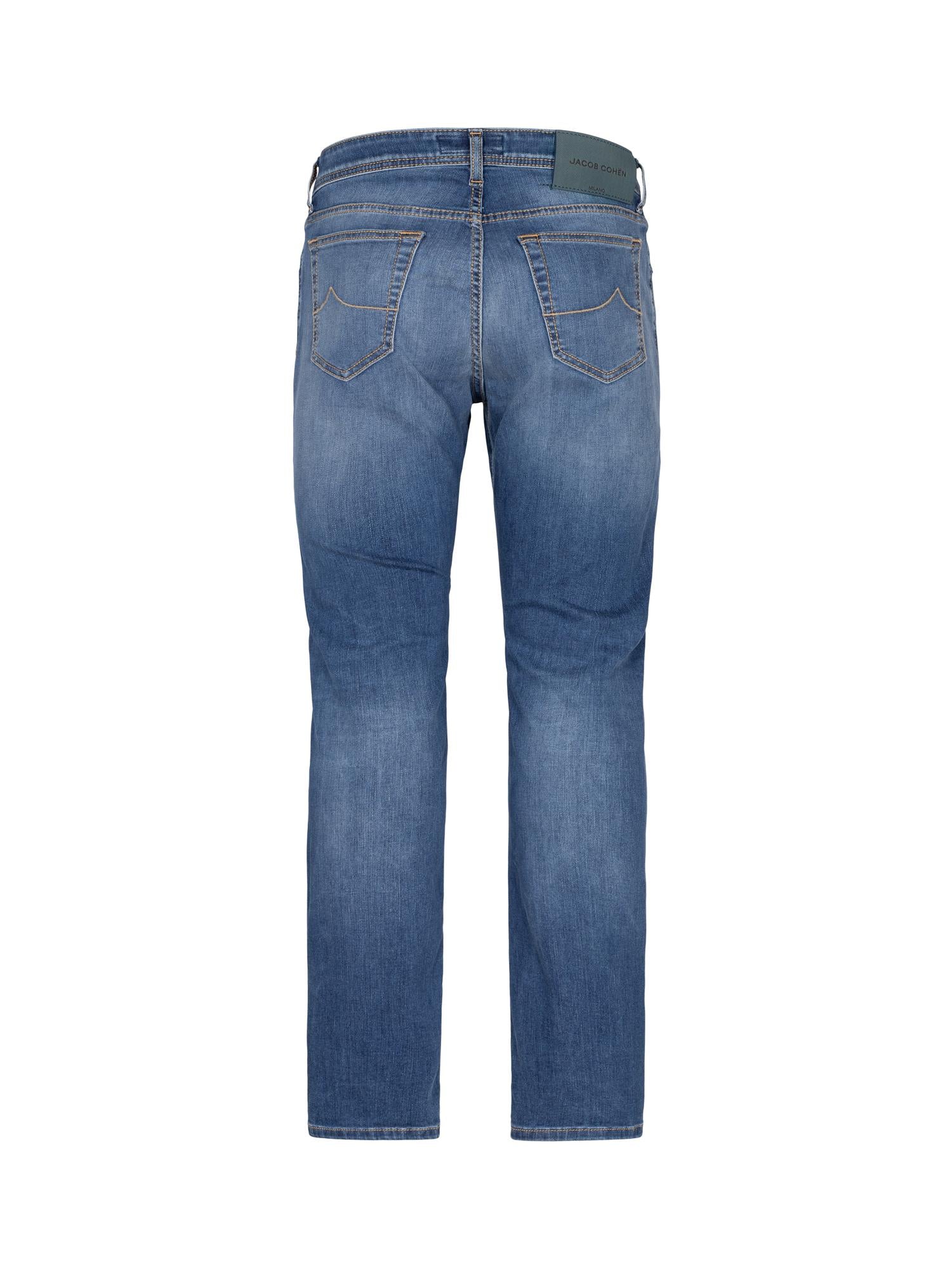 VIKTOR Jeans